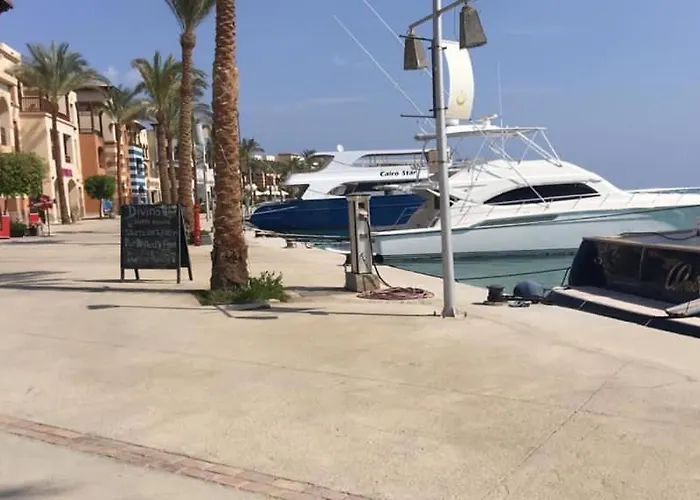 Marina *
